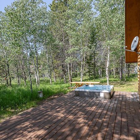 Remington Reload By Kabino Hot Tub Firepit Roku Big Yard Driveway Grill Wifi Trails Island Park Exteriör bild